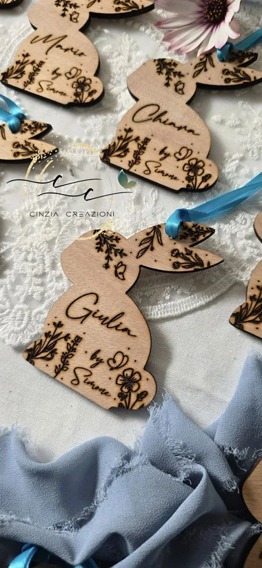 coniglio in legno segnaposto battesimo - immagine 8