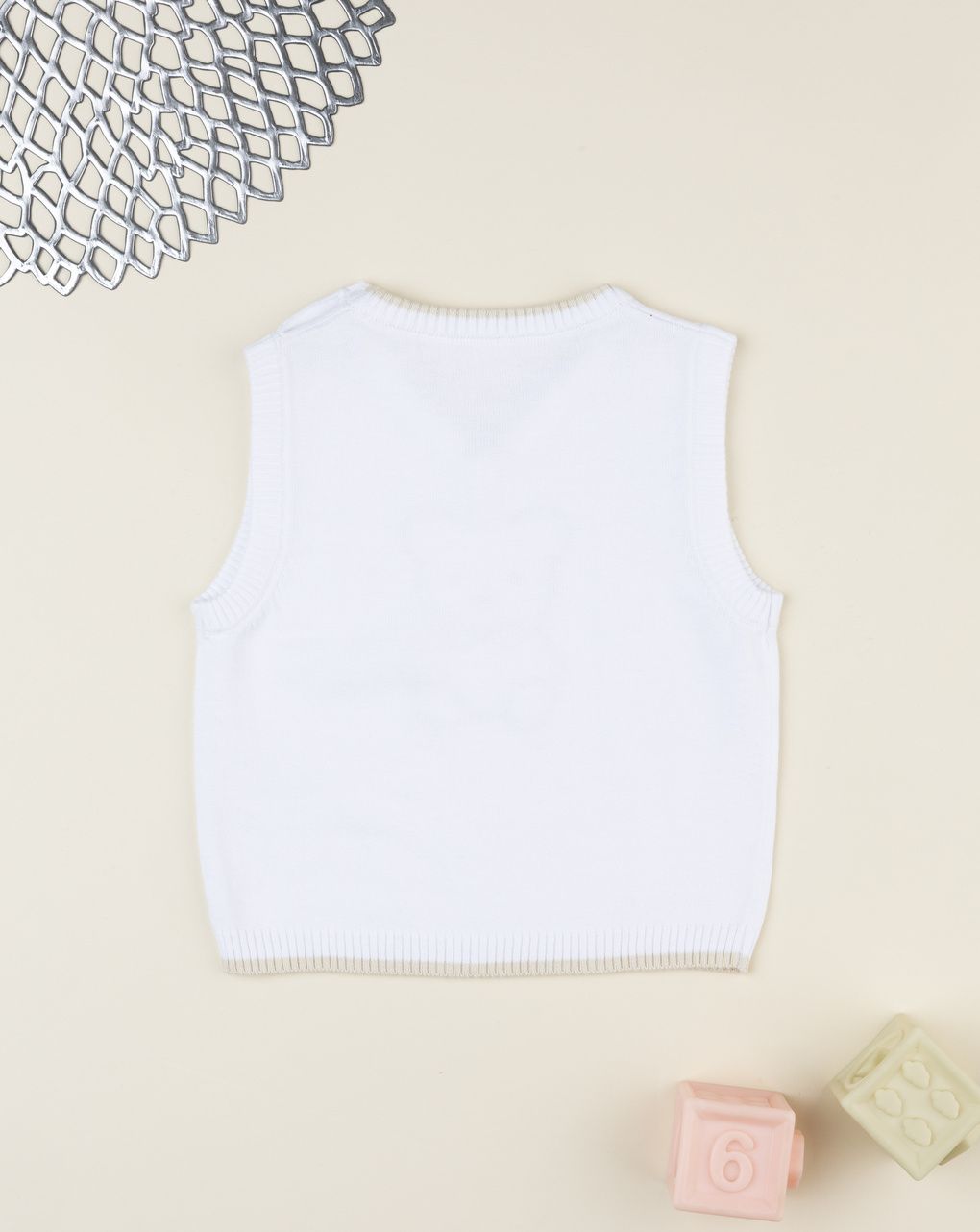 Gilet bimbo bianco ricamo orso - immagine 3