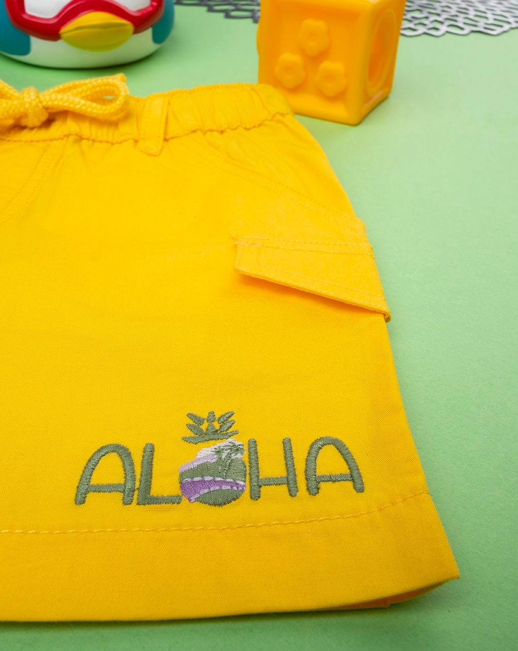 Short bermuda bimbo giallo - immagine 4