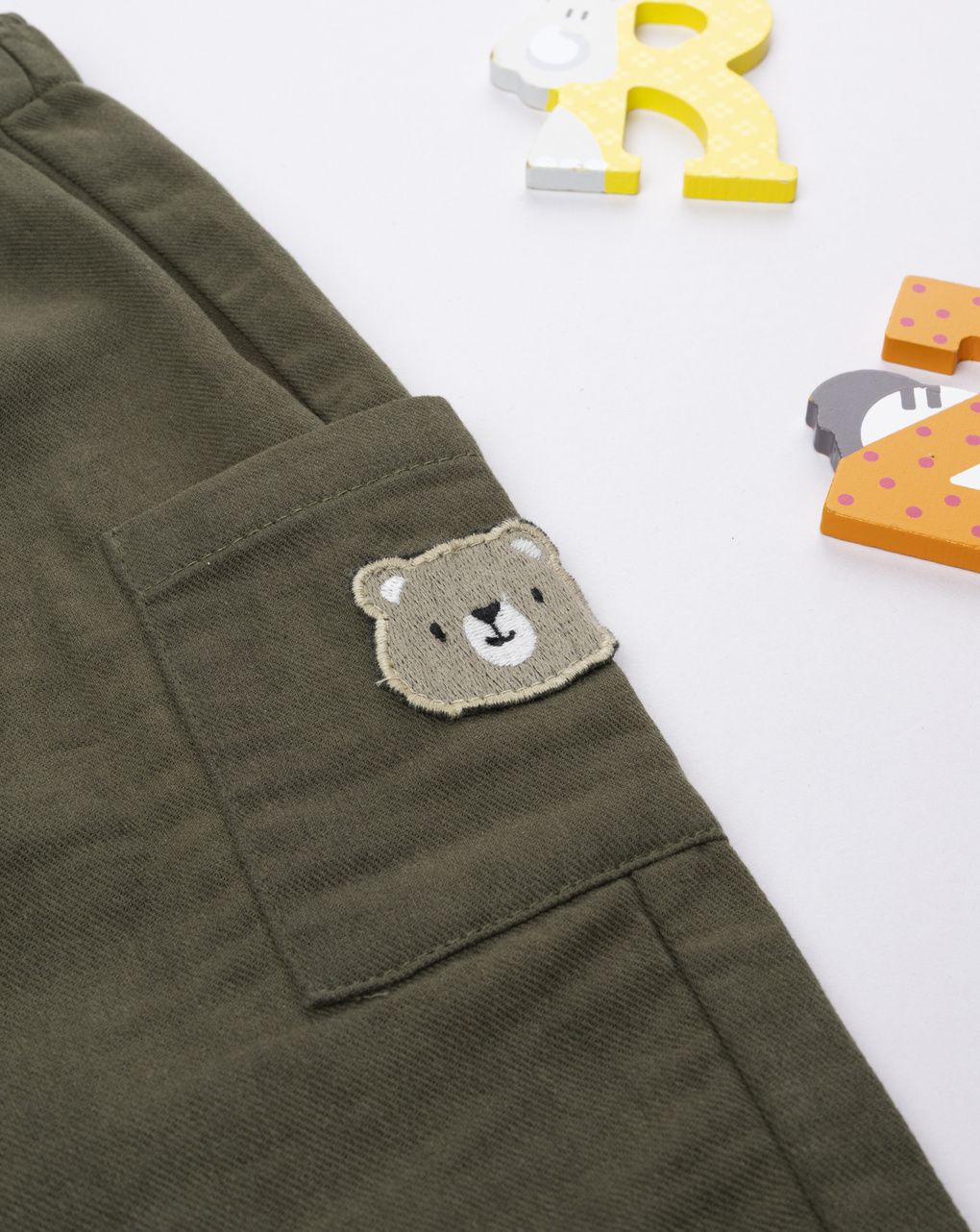 Pantalone bimbo verde patch orso - immagine 4